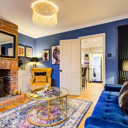 Queens Cottage, Wivenhoe Stylish, Plush, Cosy, Convenient & Quirky, 2X Double Bed Period Cottage Plus Patio - 9 Min Walk Train, 4 Min Walk High Street Pubs, Restaurants, Shops Zewnętrze zdjęcie